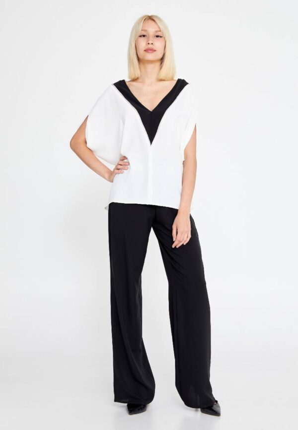 Short Sleeve V-neck Blouse - Image 5