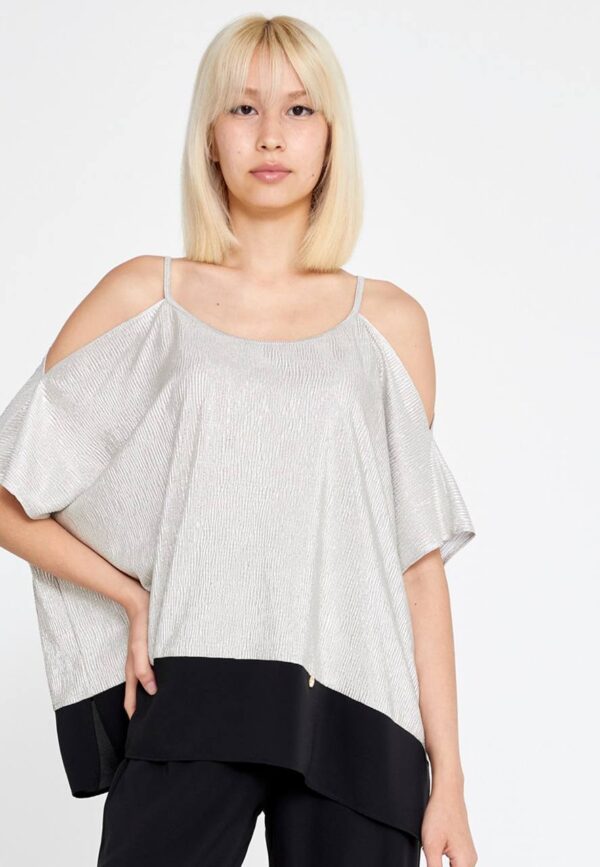 Sleeveless Solid Color Silver Blouse - Image 4